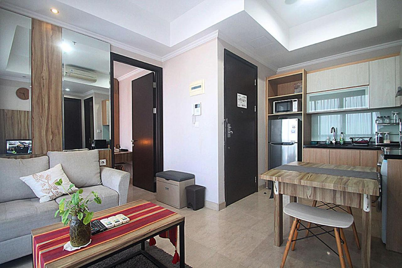 Apartemen Menteng Park By Aparian Jakarta Exterior photo